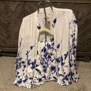 New Chico's White and Blue Floral Soft Jacket with matching floral crop jeans